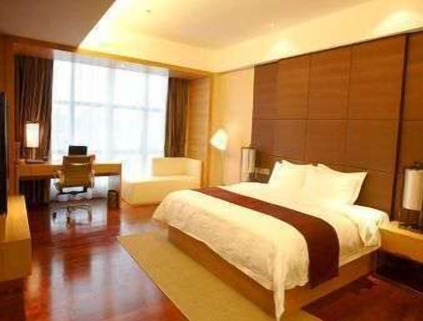 Hotel Shenzhen Ramada Plaza, North Railway Station Exteriér fotografie