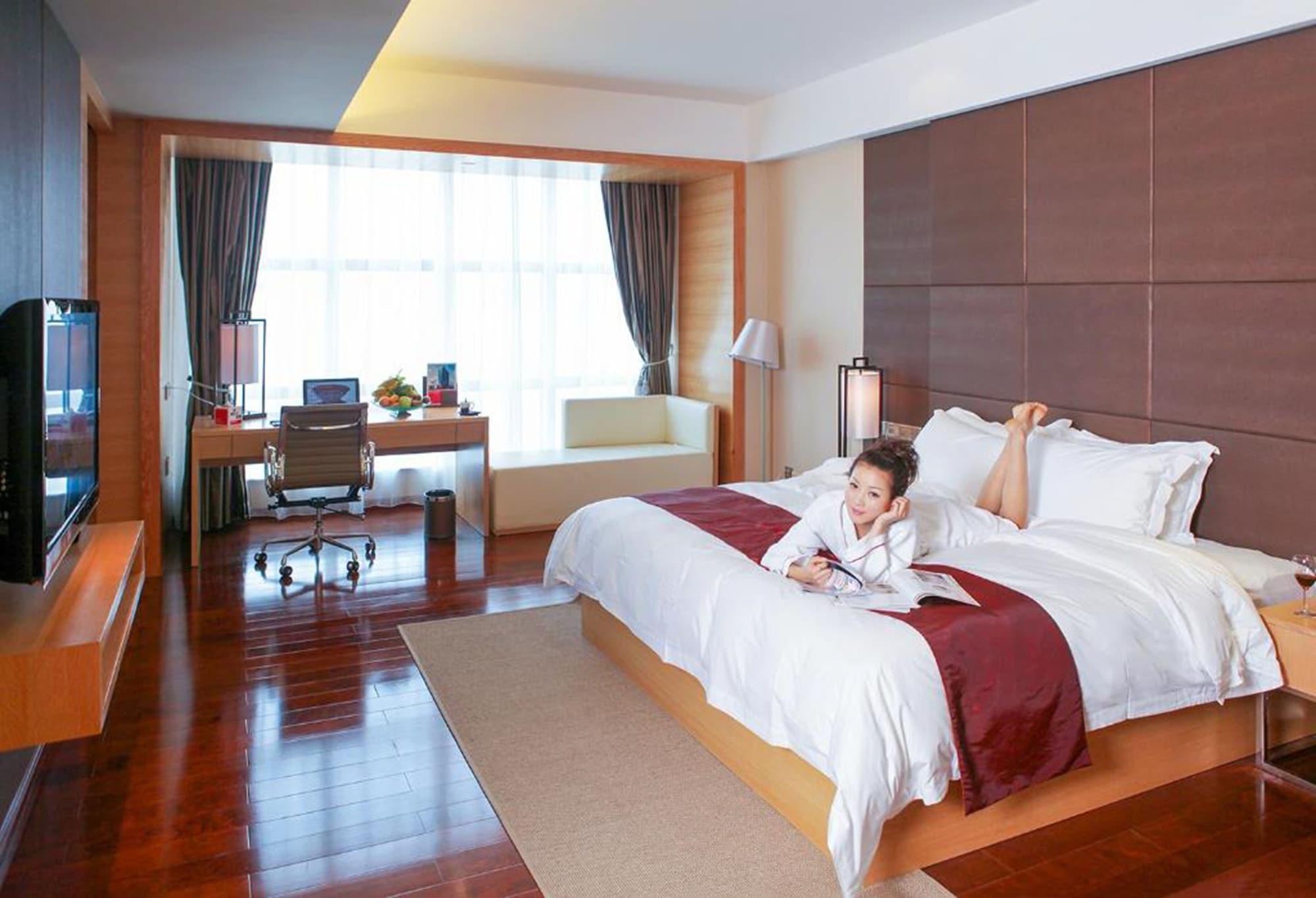 Hotel Shenzhen Ramada Plaza, North Railway Station Exteriér fotografie