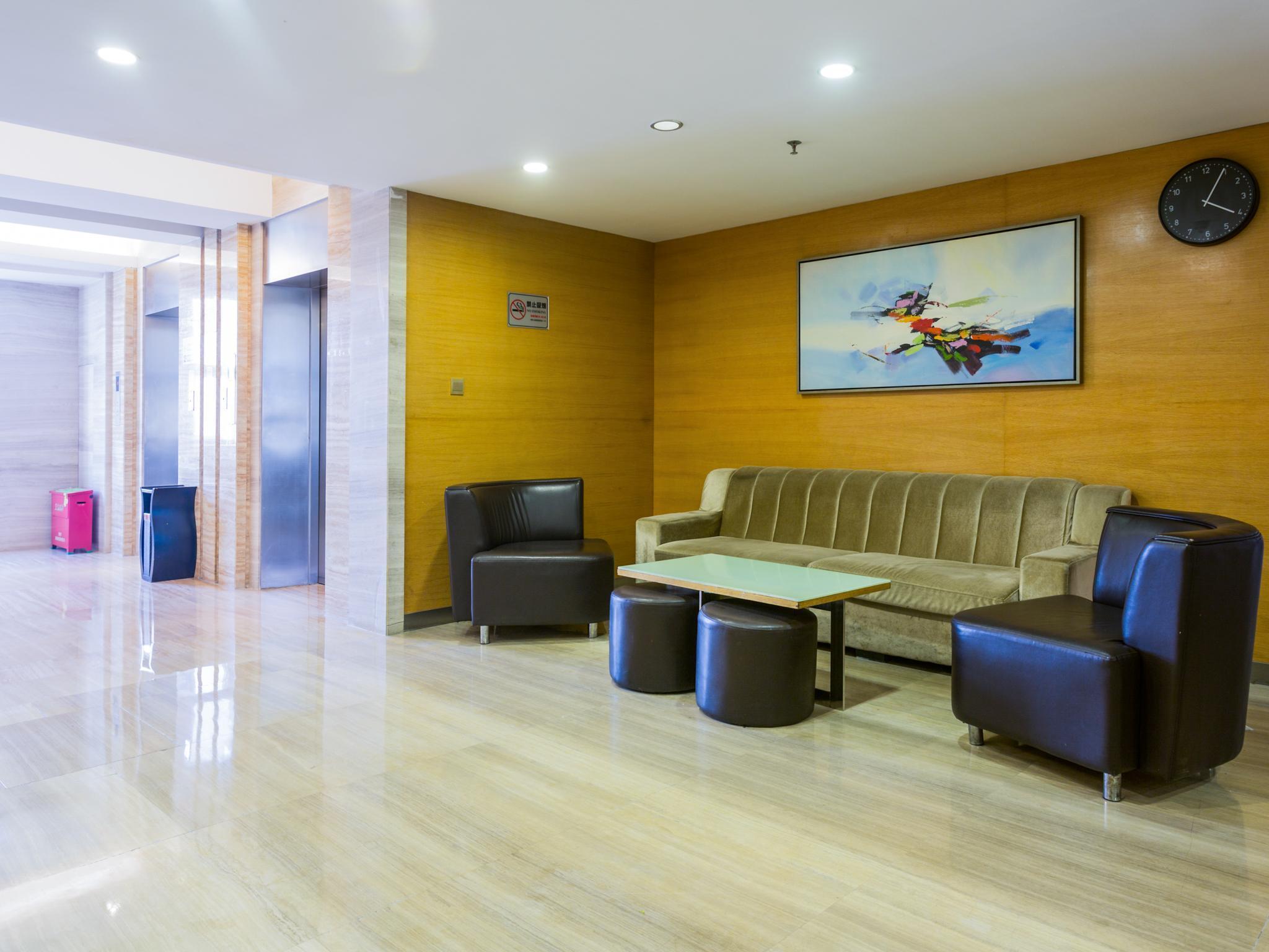 Hotel Shenzhen Ramada Plaza, North Railway Station Exteriér fotografie
