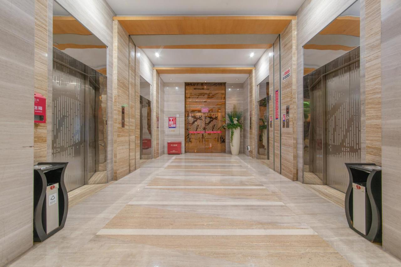 Hotel Shenzhen Ramada Plaza, North Railway Station Exteriér fotografie
