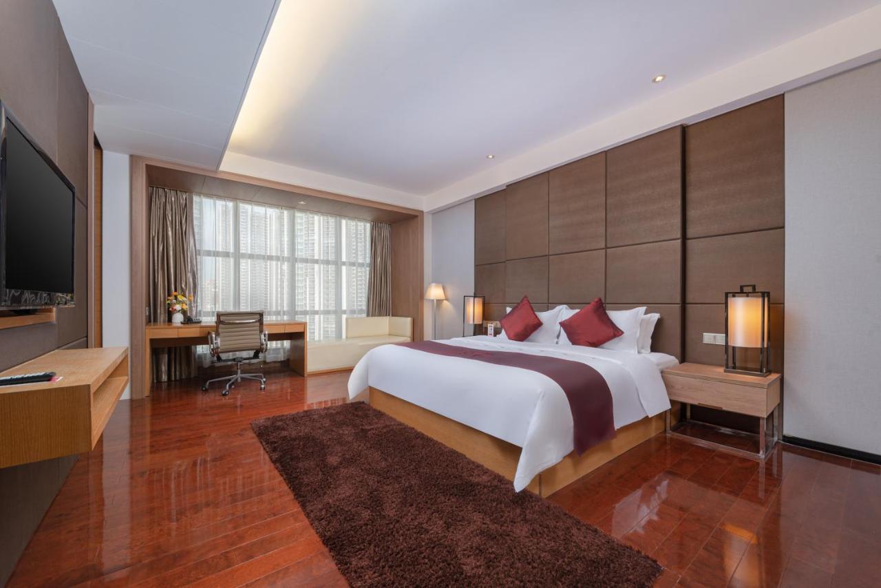 Hotel Shenzhen Ramada Plaza, North Railway Station Exteriér fotografie